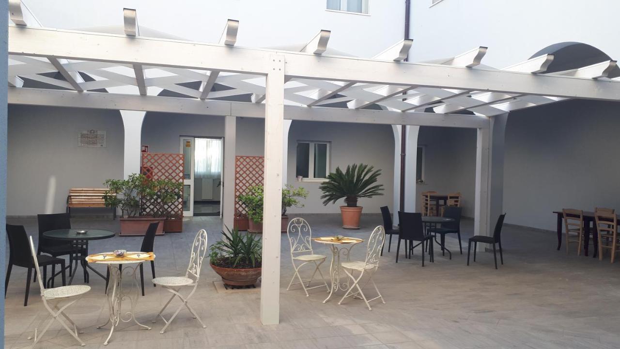 Chiostro Delle Cererie Hotel Matera Exterior photo